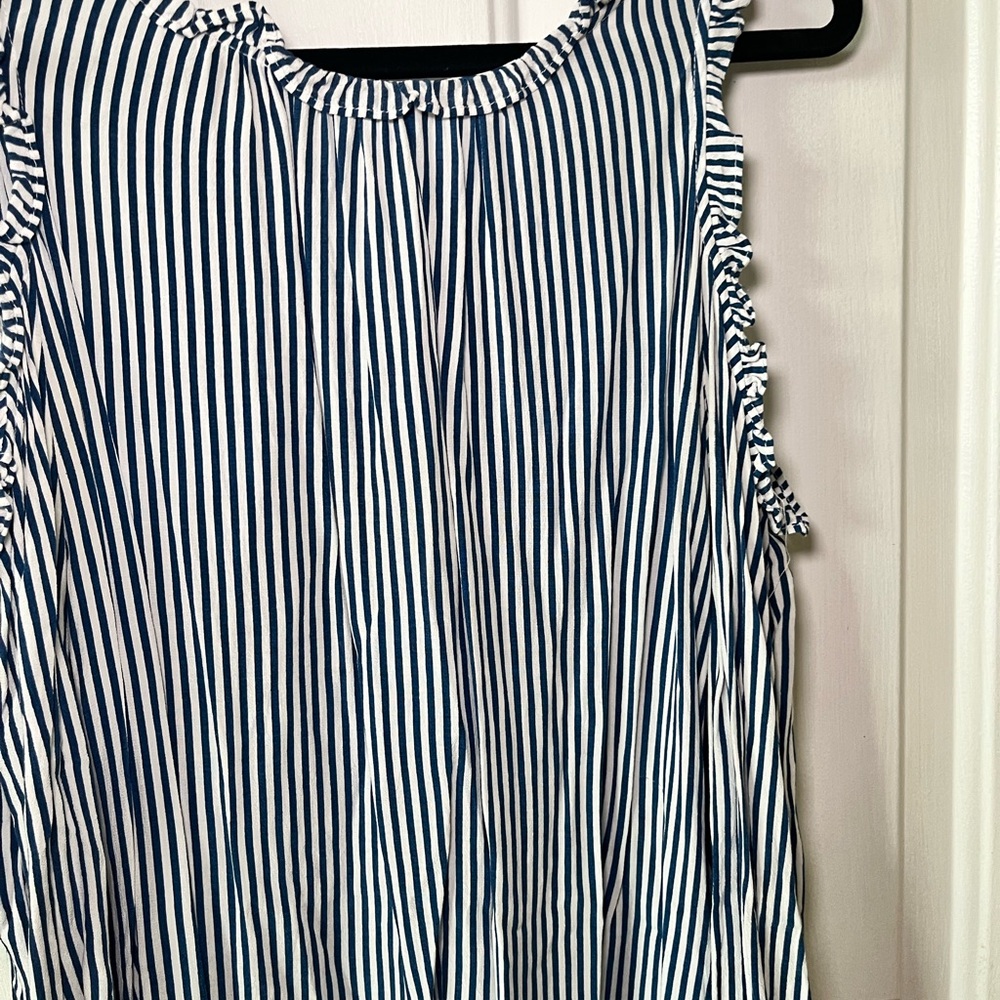 Bebe white, blue stripes long sleeve dress size small